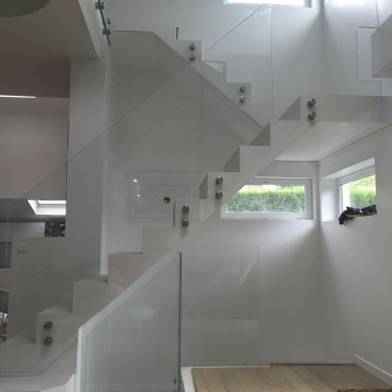 Glass railings, surface-mounted, side-mounted, facade-mounted, English-style